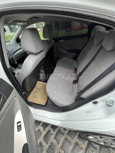 Hyundai Accent 2015, 99,000 km - 1.6 l - Bakı