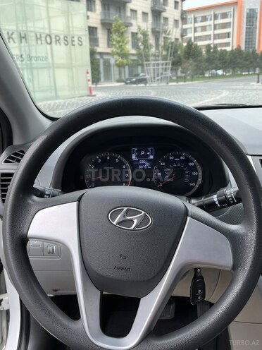 Hyundai Accent 2015, 99,000 km - 1.6 l - Bakı
