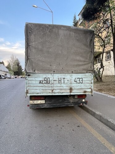 Mercedes 811 D 1991, 380,000 km - 4.0 l - Bakı