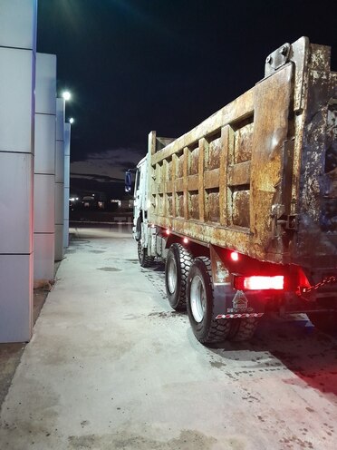 HOWO Sinotruk 2011, 341,000 km - 9.5 l - Bakı