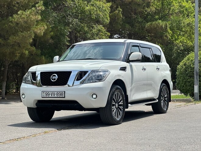 Nissan Patrol 2010, 257,000 km - 5.6 l - Sumqayıt