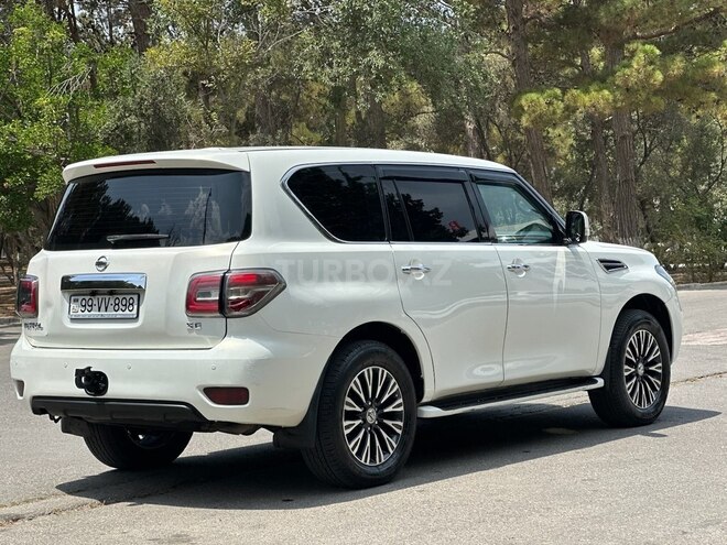 Nissan Patrol 2010, 257,000 km - 5.6 l - Sumqayıt