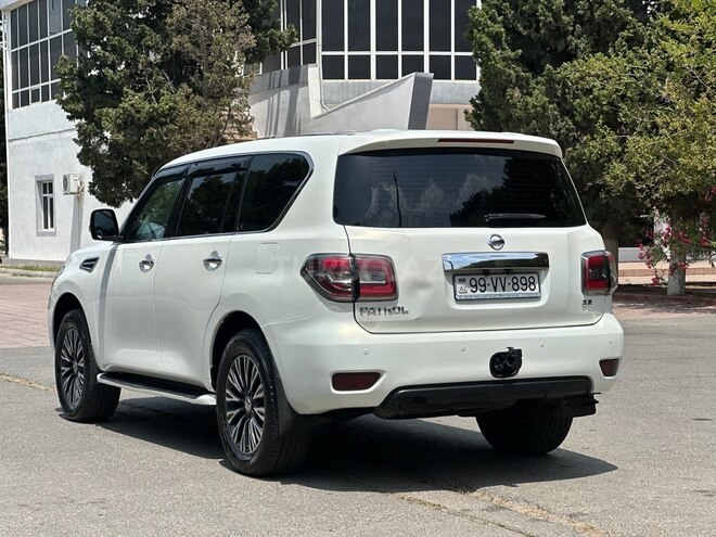 Nissan Patrol 2010, 257,000 km - 5.6 l - Sumqayıt
