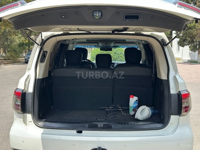 Nissan Patrol 2010, 257,000 km - 5.6 l - Sumqayıt