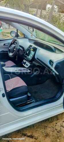 Toyota Prius 2018, 105,000 km - 1.8 л - Bakı