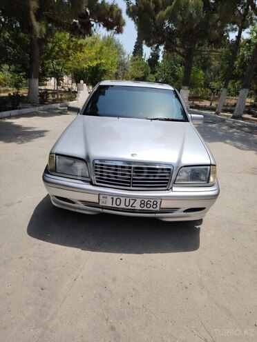 Mercedes C 200 2000, 365,000 km - 2.0 л - Bakı