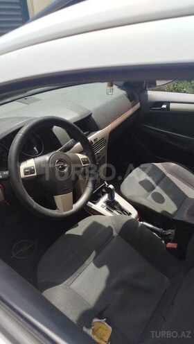 Opel Astra 2007, 300,000 km - 1.8 l - Bakı