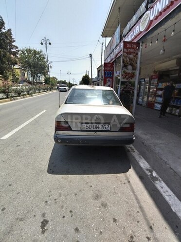 Mercedes E 220 1993, 350,000 km - 2.2 l - İmişli