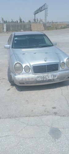 Mercedes E 240 1998, 400,000 km - 2.4 l - Hacıqabul