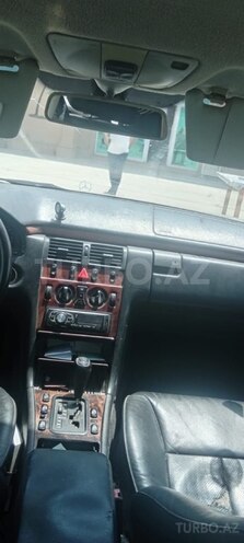 Mercedes E 240 1998, 400,000 km - 2.4 l - Hacıqabul