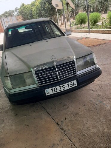 Mercedes E 200 1999, 315,000 km - 2.2 l - Cəlilabad