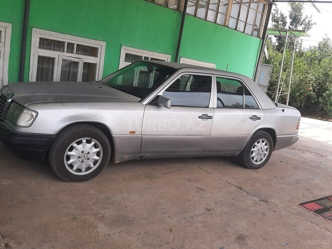 Mercedes E 200 1999, 315,000 km - 2.2 l - Cəlilabad
