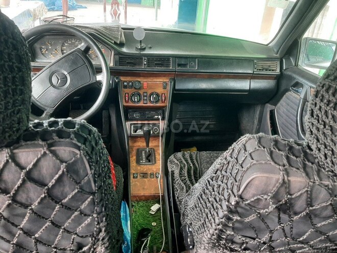 Mercedes E 200 1999, 315,000 km - 2.2 l - Cəlilabad