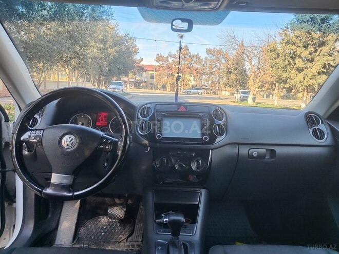 Volkswagen Tiguan 2009, 218,300 km - 2.0 l - Şirvan