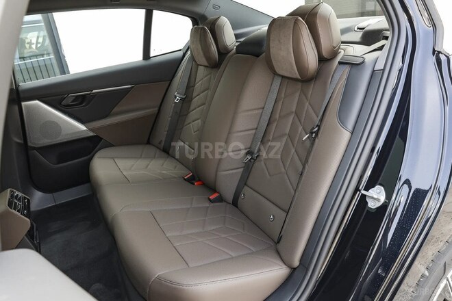 BMW i5 2025, 0 km - 0.0 l - Bakı