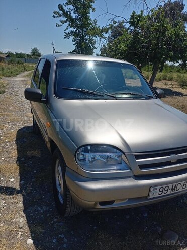 Chevrolet Niva 2007, 120,000 km - 1.7 l - Yevlax