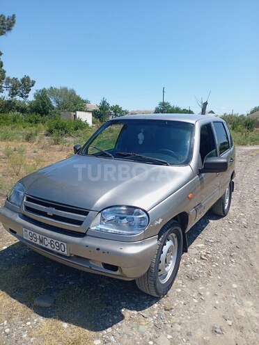 Chevrolet Niva 2007, 120,000 km - 1.7 l - Yevlax