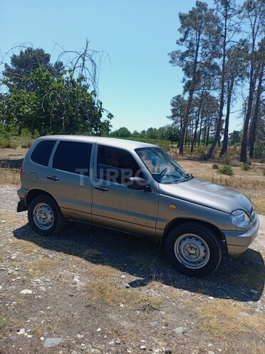 Chevrolet Niva 2007, 120,000 km - 1.7 l - Yevlax