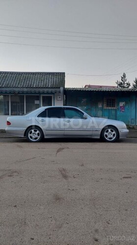 Mercedes E 270 1999, 444,000 km - 2.7 l - Lənkəran