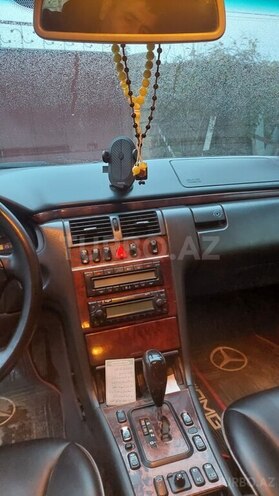 Mercedes E 270 1999, 444,000 km - 2.7 l - Lənkəran