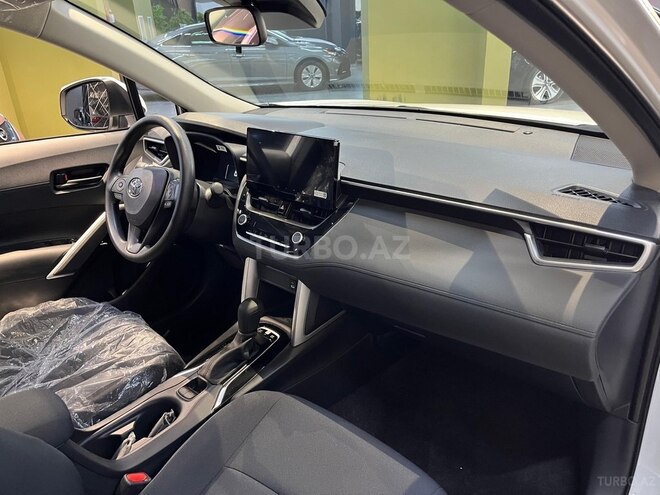 Toyota Corolla Cross 2025, 0 km - 2.0 l - Bakı