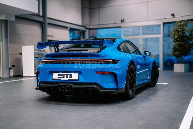 Porsche  2025, 0 km - 4.0 l - Bakı