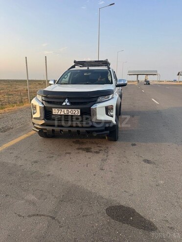 Mitsubishi L200 2023, 111,000 km - 2.4 l - Xaçmaz