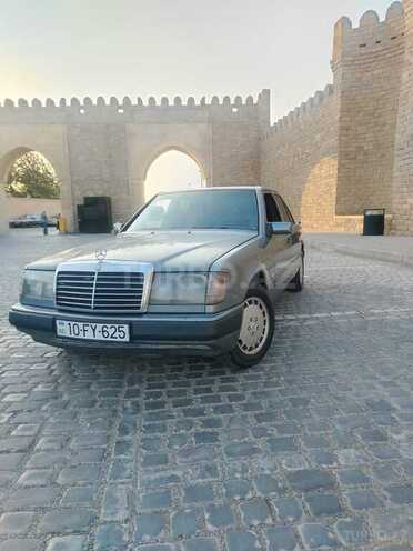 Mercedes E 230 1995, 300,000 km - 2.3 l - Bakı