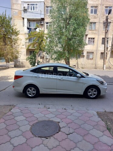 Hyundai Accent 2011, 426,000 km - 1.6 л - Bakı