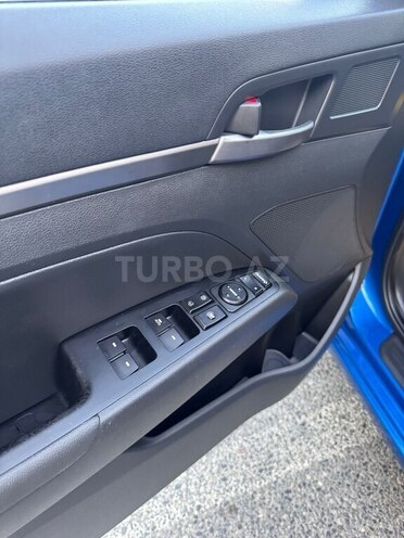 Hyundai Avante 2016, 156,715 km - 1.6 л - Bakı