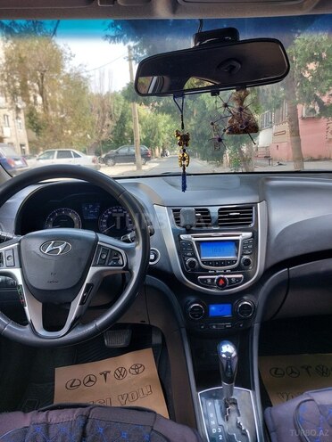 Hyundai Accent 2011, 426,000 km - 1.6 л - Bakı