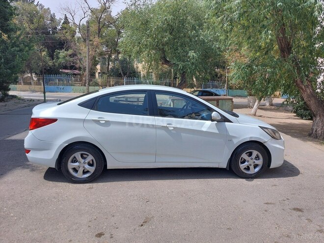 Hyundai Accent 2011, 426,000 km - 1.6 л - Bakı