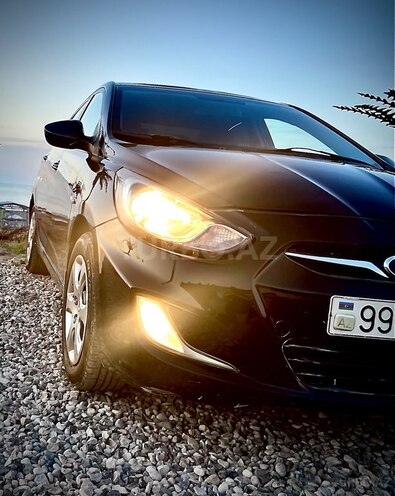 Hyundai Accent 2013, 300,000 km - 1.4 l - Bakı