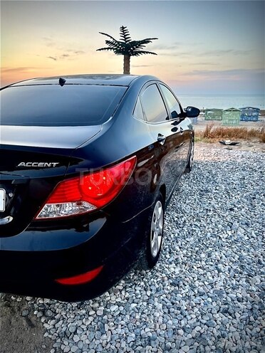 Hyundai Accent 2013, 300,000 km - 1.4 l - Bakı