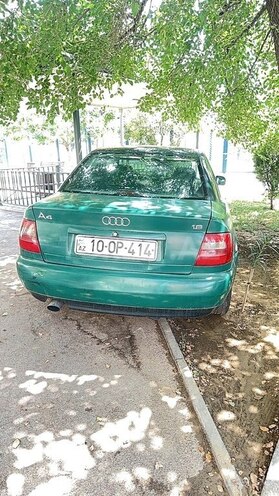 Audi A4 1998, 320,000 km - 1.6 l - Bakı