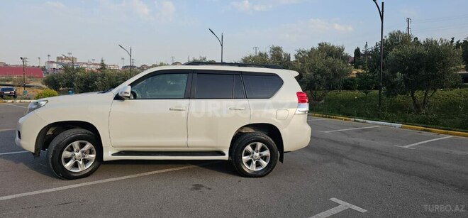 Toyota Land Cruiser Prado 2010, 330,000 km - 2.7 l - Bakı