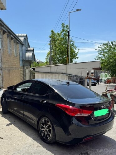 Hyundai Elantra 2013, 320,000 km - 1.8 l - Şamaxı