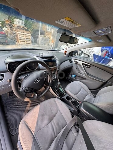 Hyundai Elantra 2013, 320,000 km - 1.8 l - Şamaxı