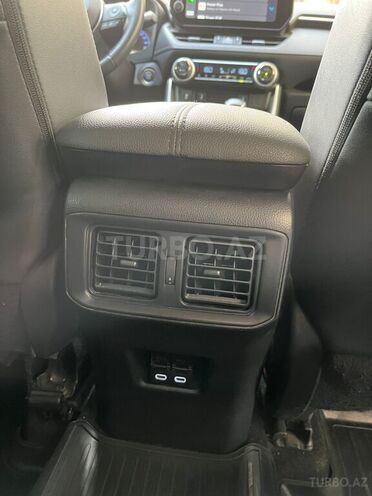 Toyota RAV4 2023, 37,330 km - 2.0 l - Bakı
