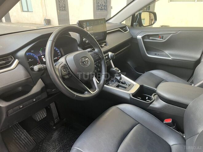Toyota RAV4 2023, 37,330 km - 2.0 l - Bakı