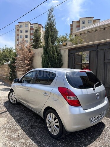 Hyundai i20 2009, 216,000 km - 1.6 l - Bakı