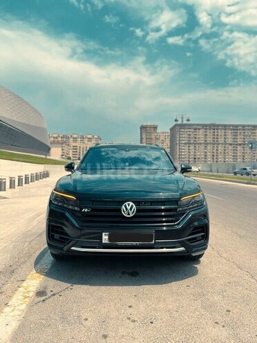 Volkswagen Touareg 2018, 52,000 km - 3.0 l - Bakı