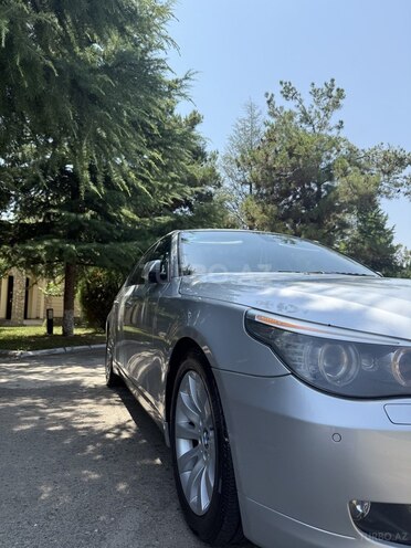BMW 525 2008, 330,000 km - 2.5 l - Ağstafa