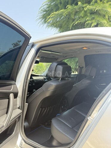 BMW 525 2008, 330,000 km - 2.5 l - Ağstafa