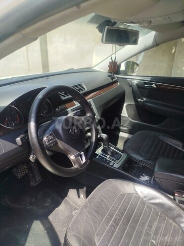 Volkswagen Passat 2012, 300,000 km - 1.8 l - Bakı