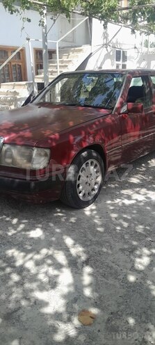 Mercedes E 200 1990, 300,000 km - 2.0 l - Mingəçevir