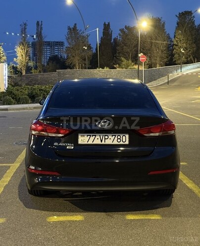 Hyundai Elantra 2018, 38,900 km - 2.0 l - Bakı