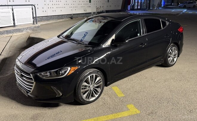 Hyundai Elantra 2018, 38,900 km - 2.0 l - Bakı