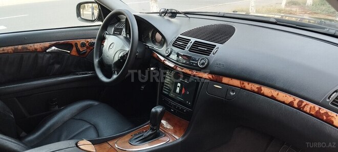 Mercedes E 320 2002, 320,852 km - 3.2 l - Bakı