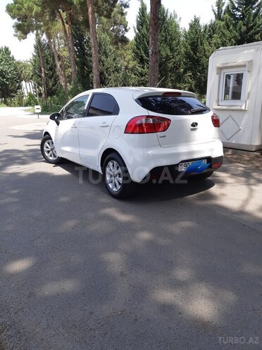 Kia Rio 2013, 250,000 km - 1.4 l - Biləsuvar